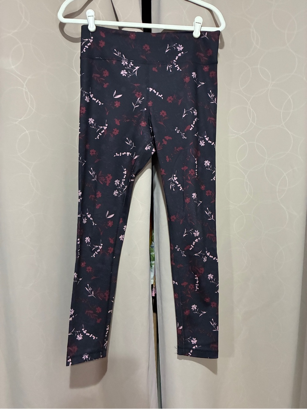 Lands' End Sport Black Floral Women Leggings